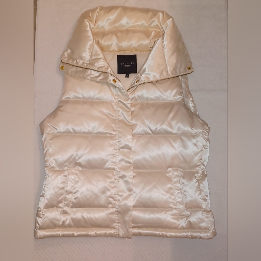 Near New Talbots Off-White, Cream Sateen Puffer Vest Size LP